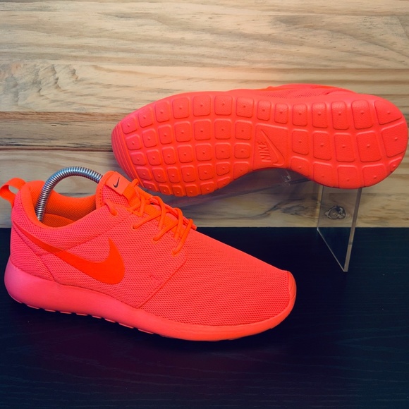New Nike Roshe One Women's Bright Orange Coral - Picture 7 of 8